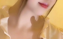 两个奶头被吃到高潮什么感觉